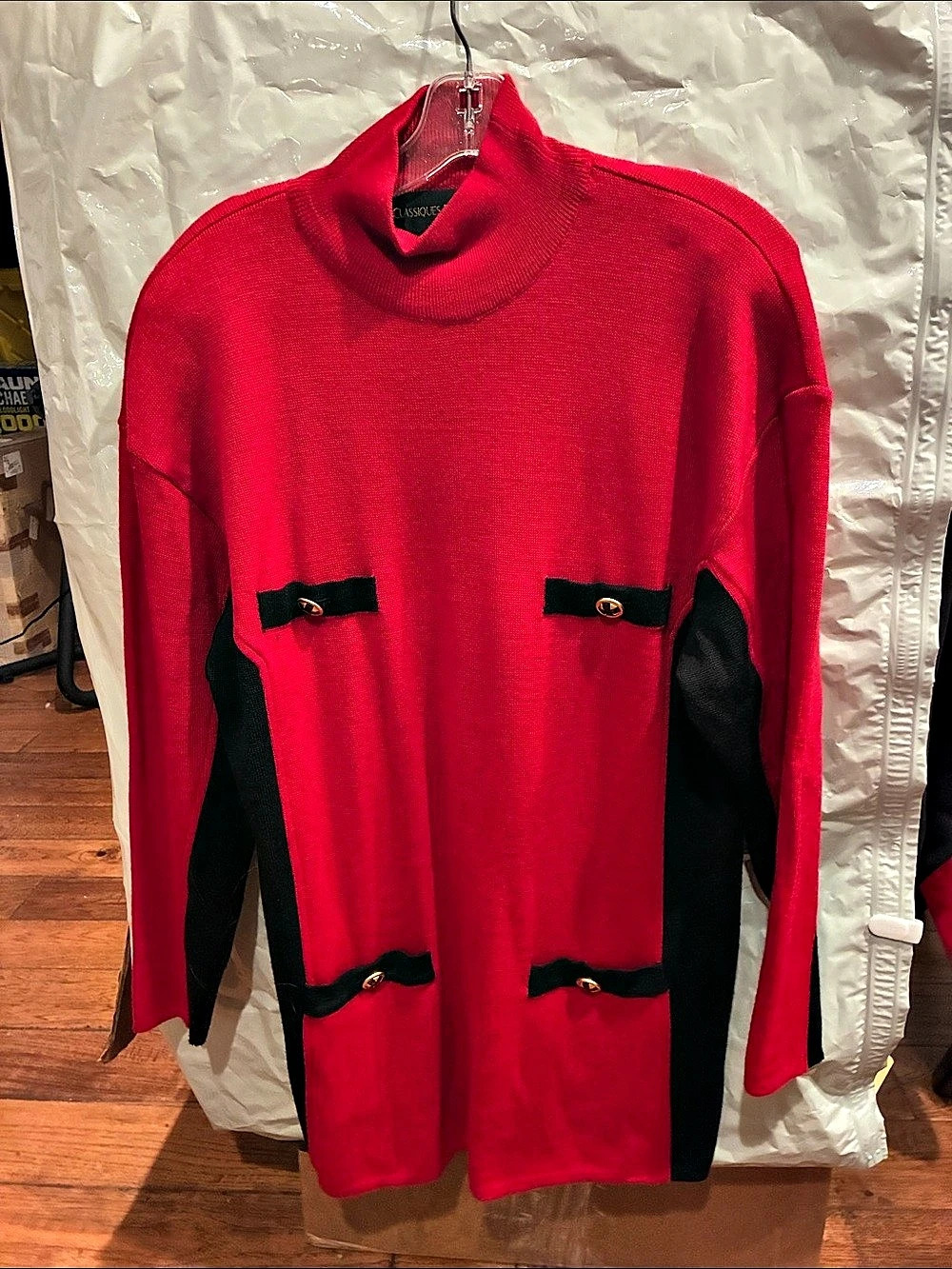 Classiques Entier Red & Black Wool Turtleneck Size Large Like New